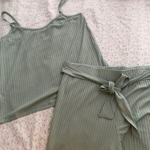NWOT 2 Piece Jumpsuit Set XL Muted Green